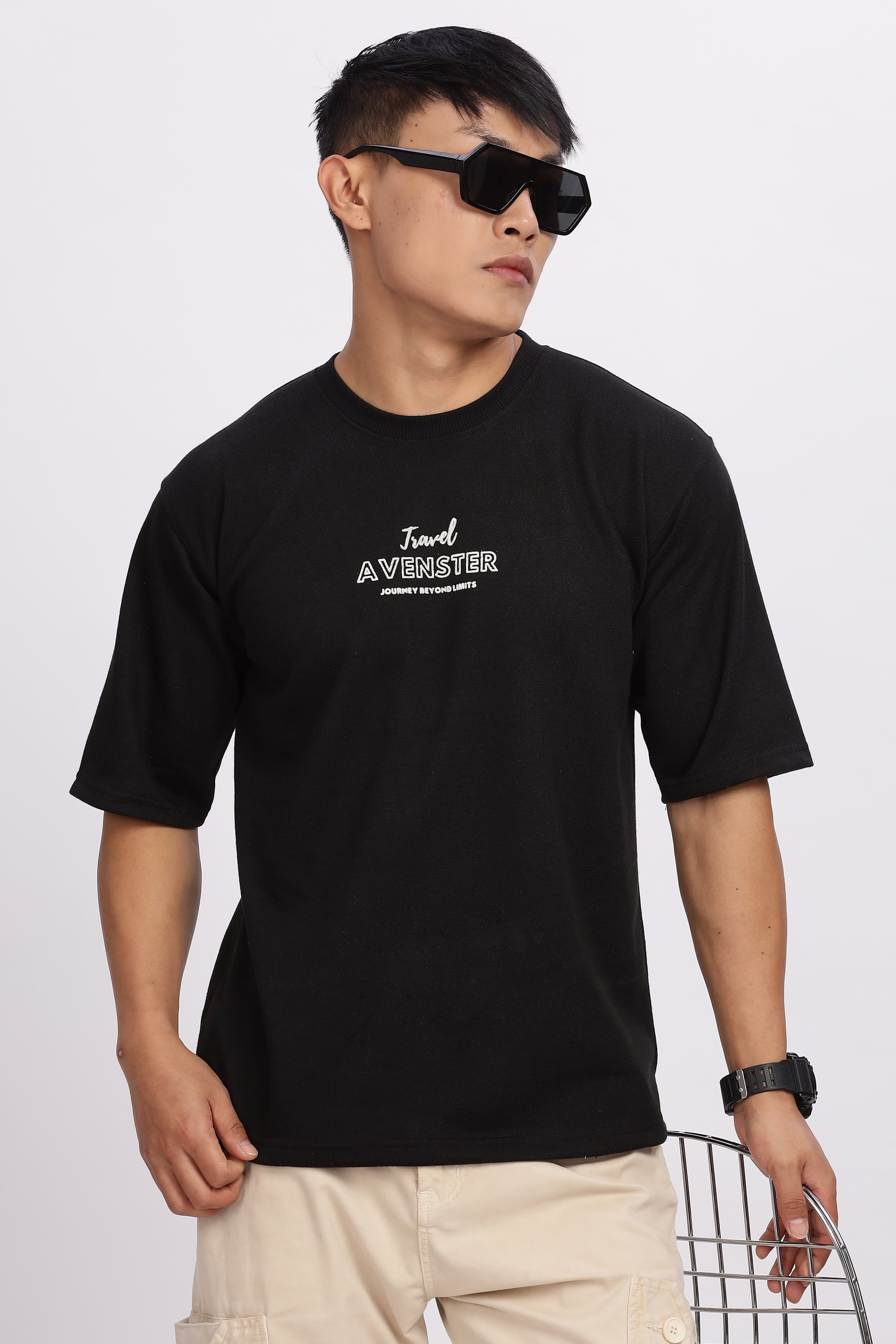 Avenster Men's Black Print Cotton Oversized T-Shirt